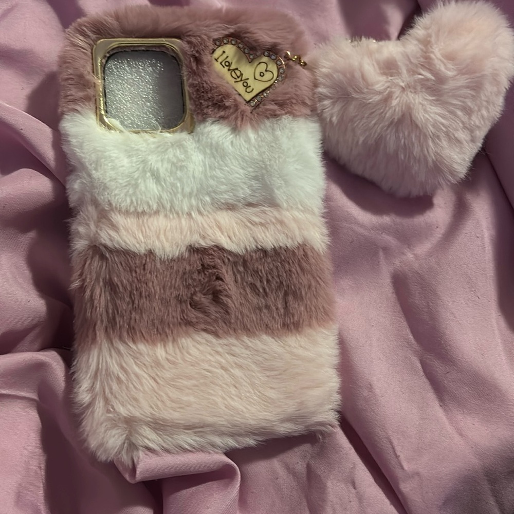 Fluffy Iphone 11 Pro Phone case with fluffy heart